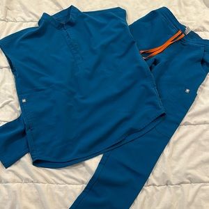 Figs women XXS blue top and pants